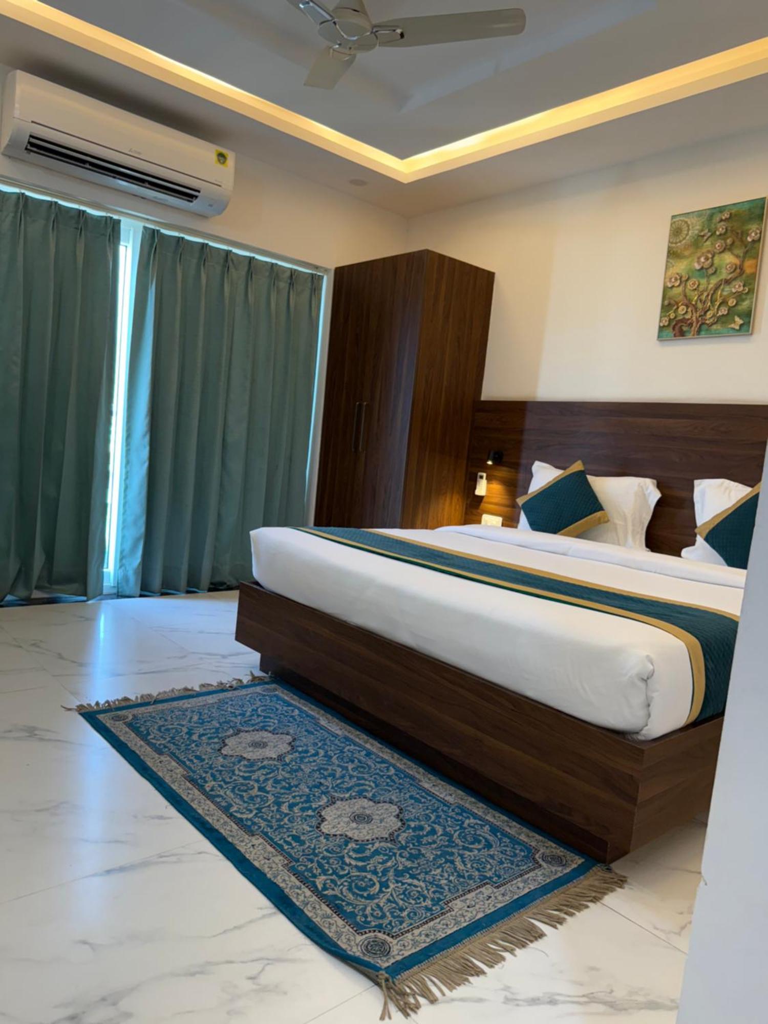 Hotel 7 Heaven Dehradun Eksteriør billede